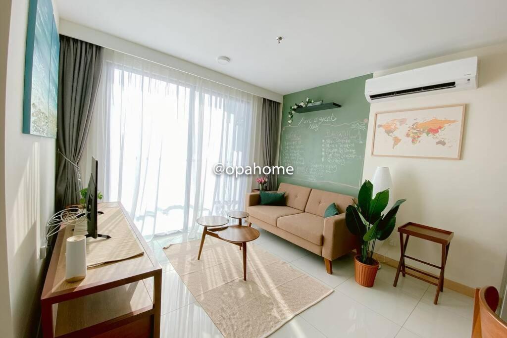 Opahome@ Timurbay Seafront Residence 2Br Family Suite Seaview And Poolview Kuantan Exterior photo